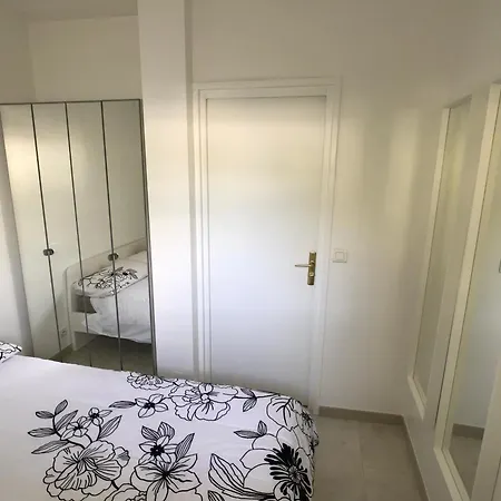 Apartament Spacious 3 Bed App With Pool 5min To Jlp Ideal For 2 Families Or 8 People Juan-les-Pins