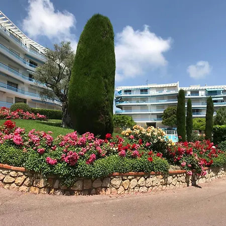 Spacious 3 Bedroom Apartment Great Pool 5Min To Jlp Beach Ideal For 2 Families * Juan-les-Pins